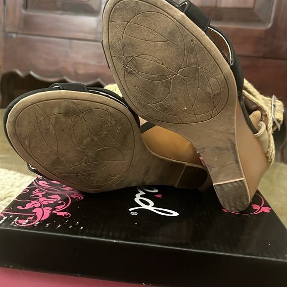 Wedges - Picture 5 of 6